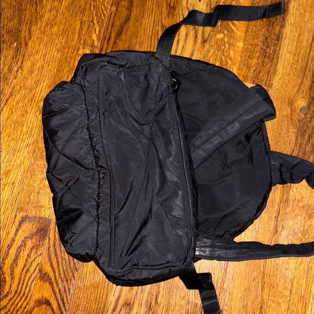 Classic black quilted Marc jacobs backpack - Picture 6 of 13
